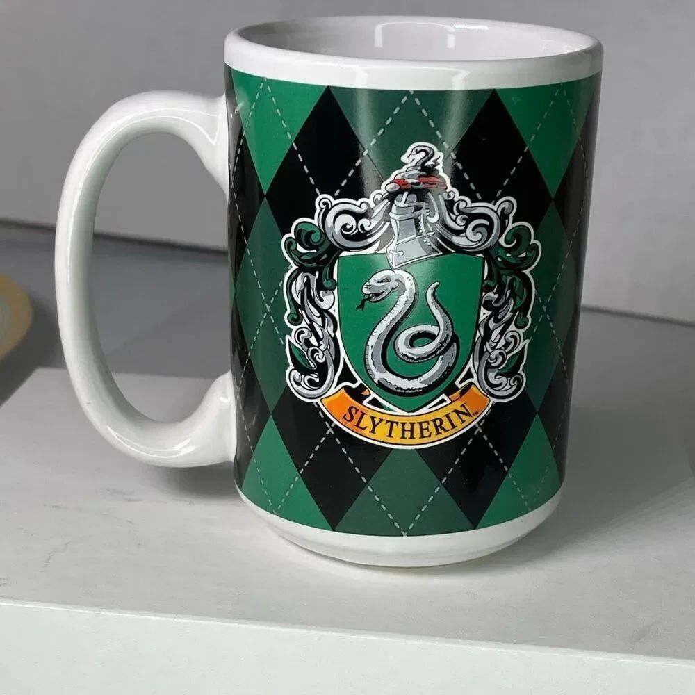Harry Potter Slytherin house crest on argyle pattern 14 oz.